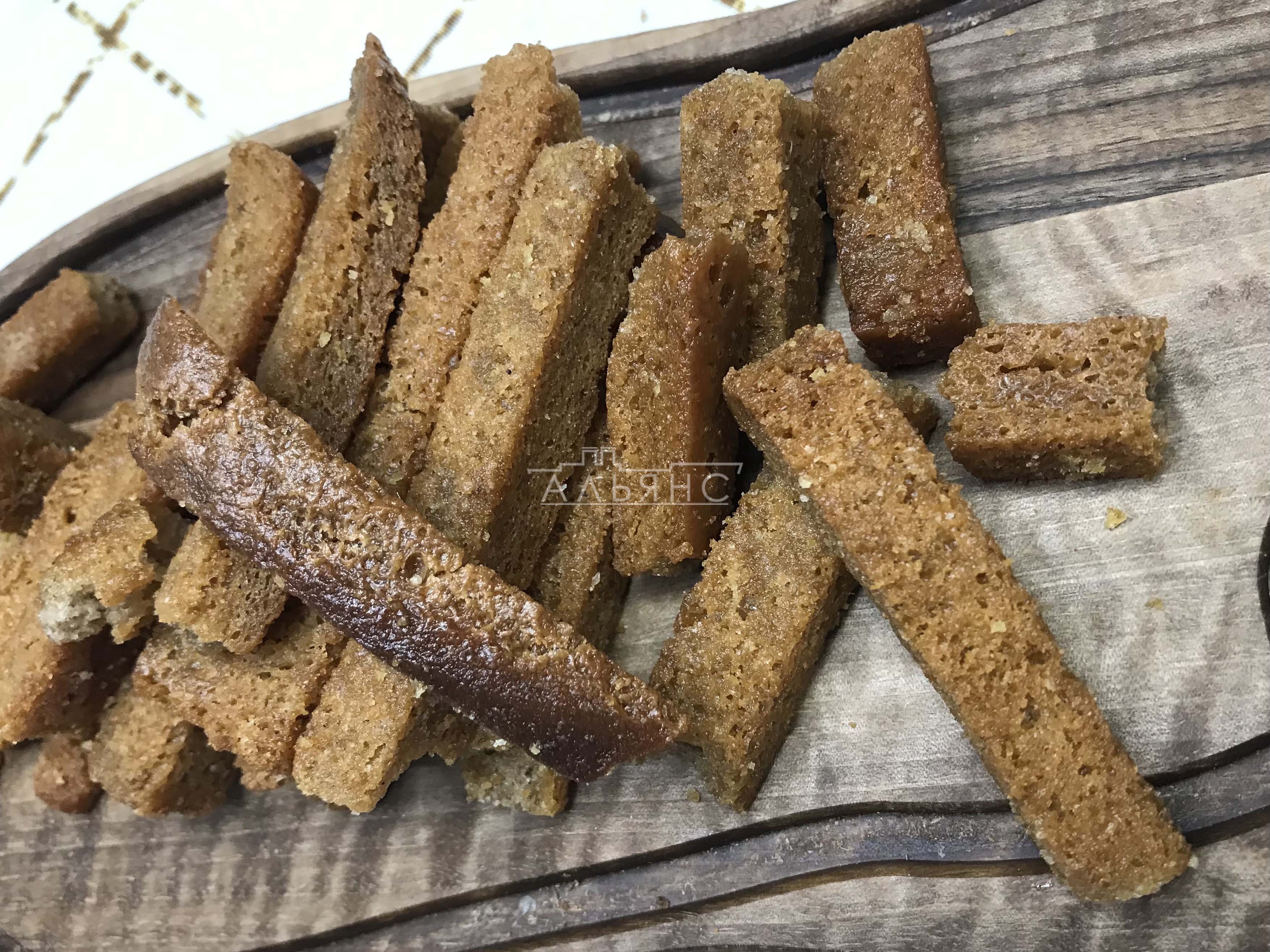 Деревенские гренки с чесноком в Калининграде