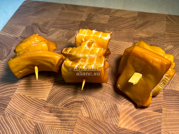 Шашлычок из кальмара х/к в Калининграде