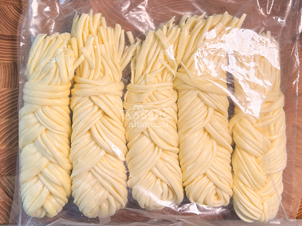Сырный продукт ФЕРМЕРСКИЙ коса белая в Калининграде