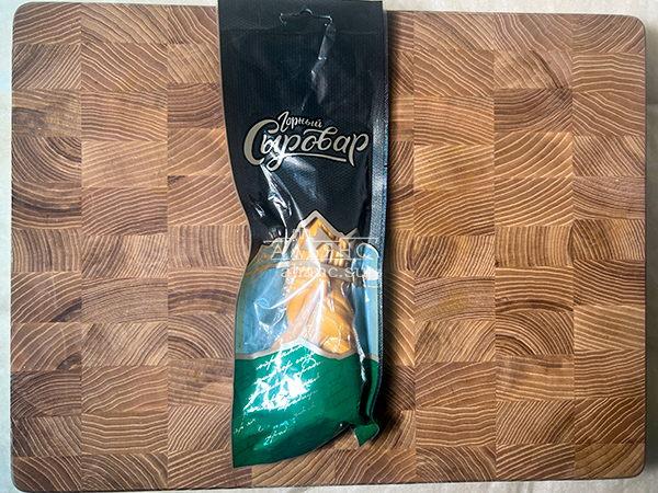 Сыр 100 гр ГОРНЫЙ СЫРОВАР (Косичка копчёная) в Калининграде