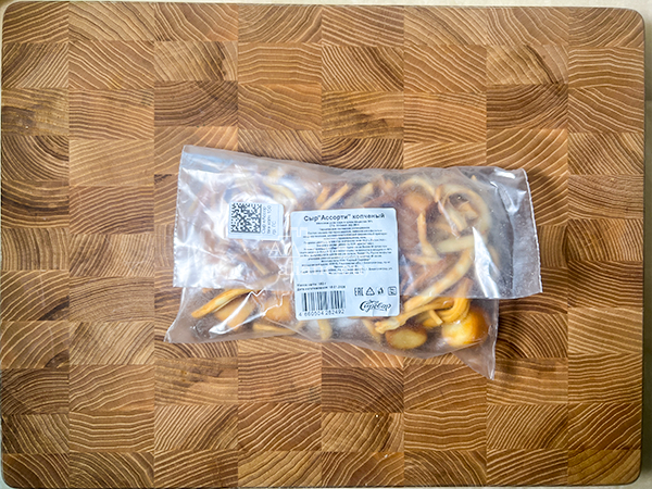 Сыр 150 гр ГОРНЫЙ СЫРОВАР (Ассорти копчёный) в Калининграде