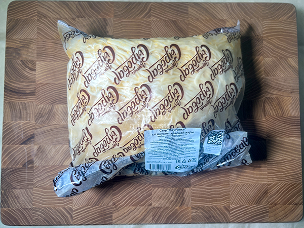 Сыр 1 кг ГОРНЫЙ СЫРОВАР (Паутинка со вкусом красной икры) в Калининграде